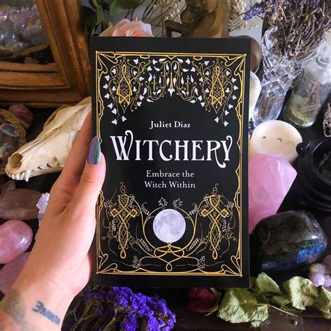 Unleash Your Inner Sorceress: Discover Witchcraft Classes near You